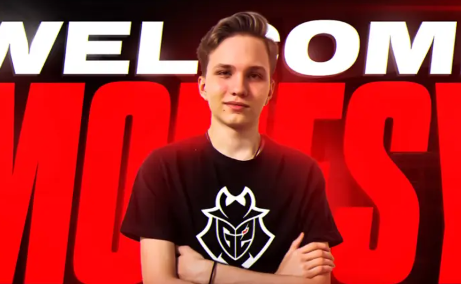 Way 神泰坦在整场比赛中表现出色 Smash 羽毛到处飞舞，赢得了第一场比赛 T1 2-1 KT Rolster